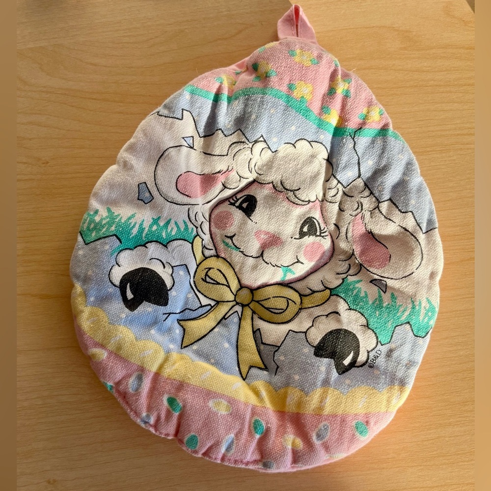 Cottagecore style lamb/sheep pot holder